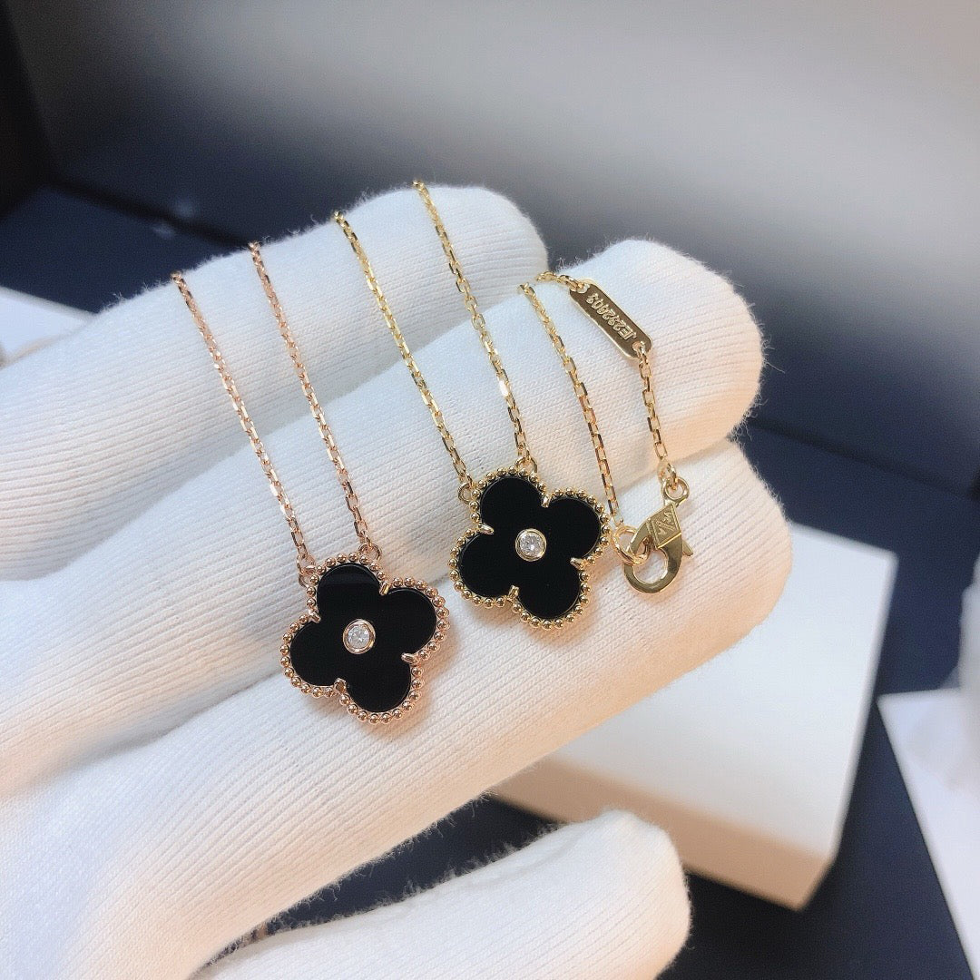 ¡®Moco¡¯CLOVER 15MM DIAMOND ONYX NECKLACE
