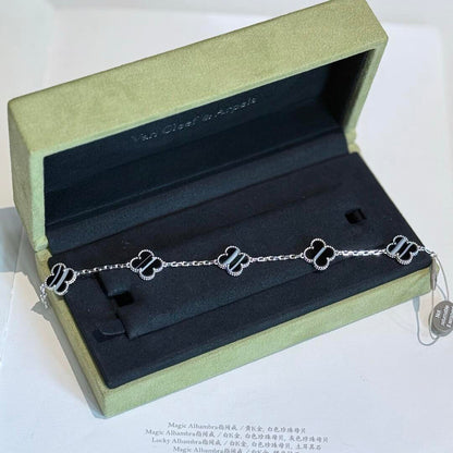 ¡®Moco¡¯CLOVER 5 MOTIF VEINED ONYX BRACELET SILVER