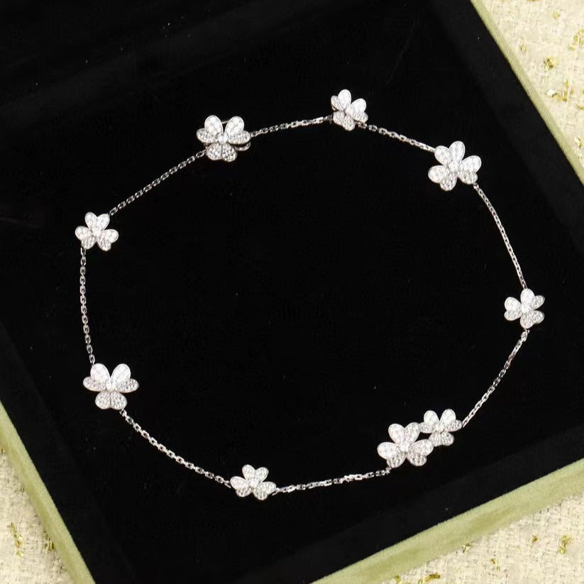 ¡®Moco¡¯FRIVOLE SILVER 9 FLOWERS NECKLACE