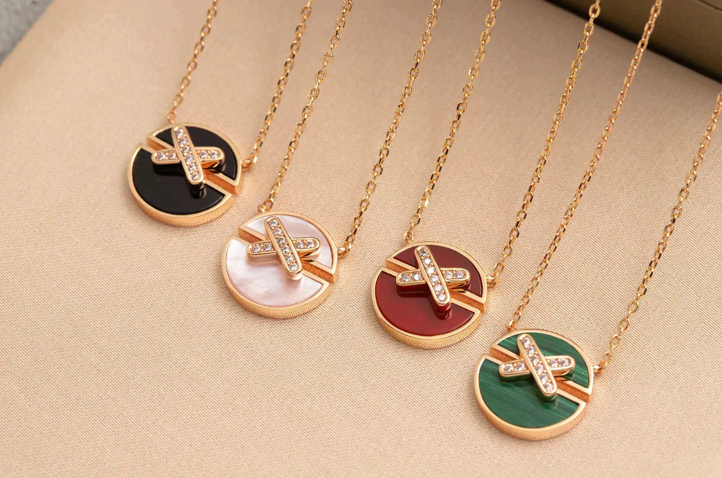 ¡®Moco¡¯JEUX DE ROSE GOLD DIAMOND NECKLACE