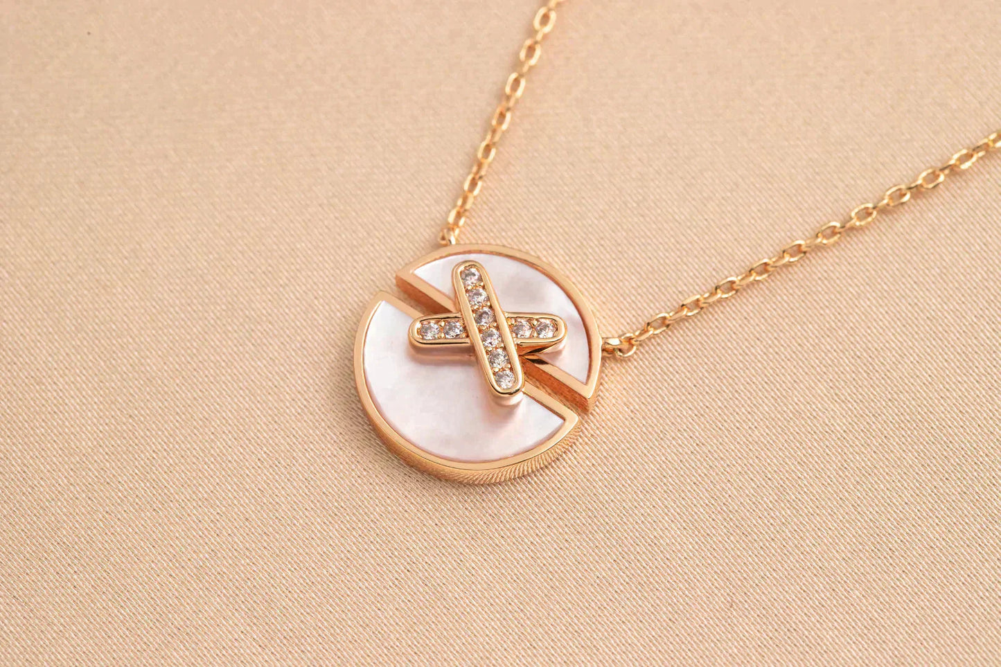 ¡®Moco¡¯JEUX DE ROSE GOLD DIAMOND NECKLACE