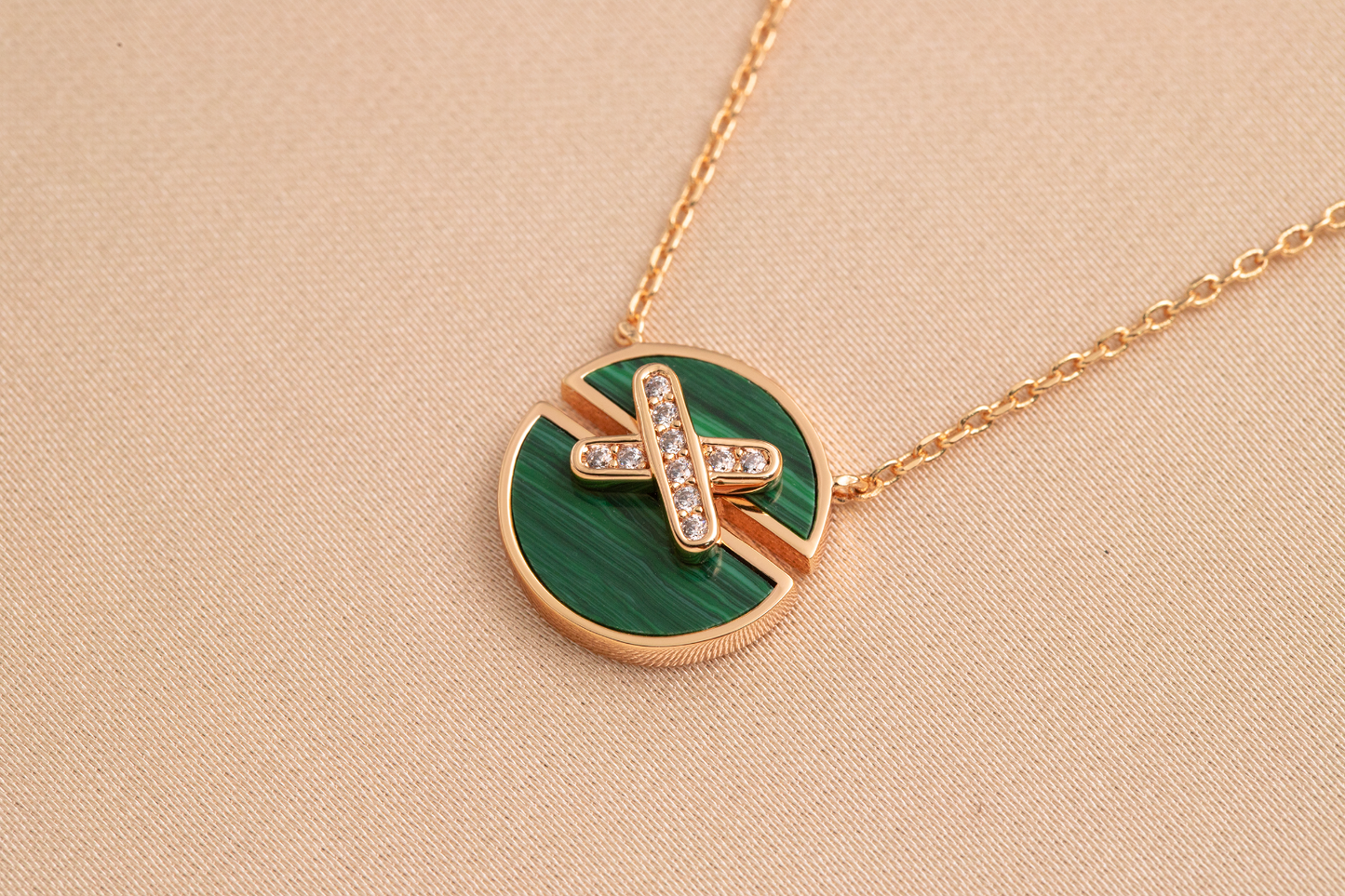 ¡®Moco¡¯JEUX DE PINK GOLD DIAMOND NECKLACE