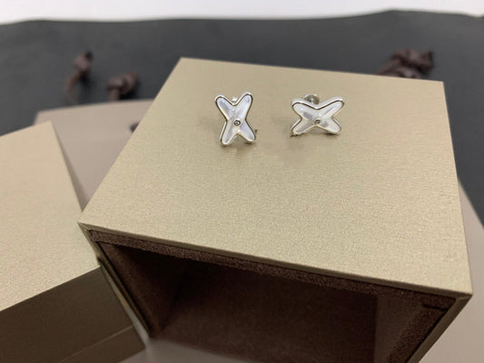 ¡®Moco¡¯JEUX DE WHITE MOP SILVER DIAMOND EARRINGS