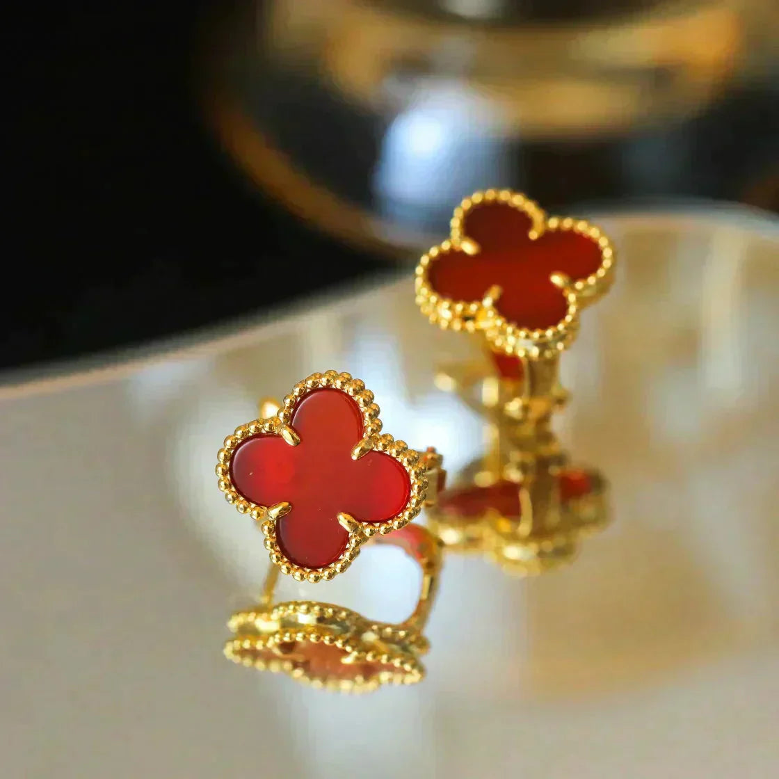 ¡®Moco¡¯CLOVER MEDIUM 1 MOTIFS CARNELIAN  EARRINGS