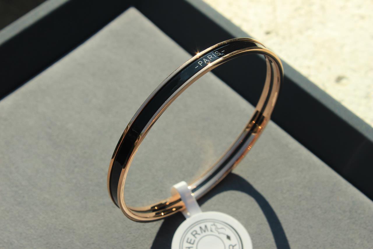 ¡®Moco¡¯HM UNI BANGLE BAG