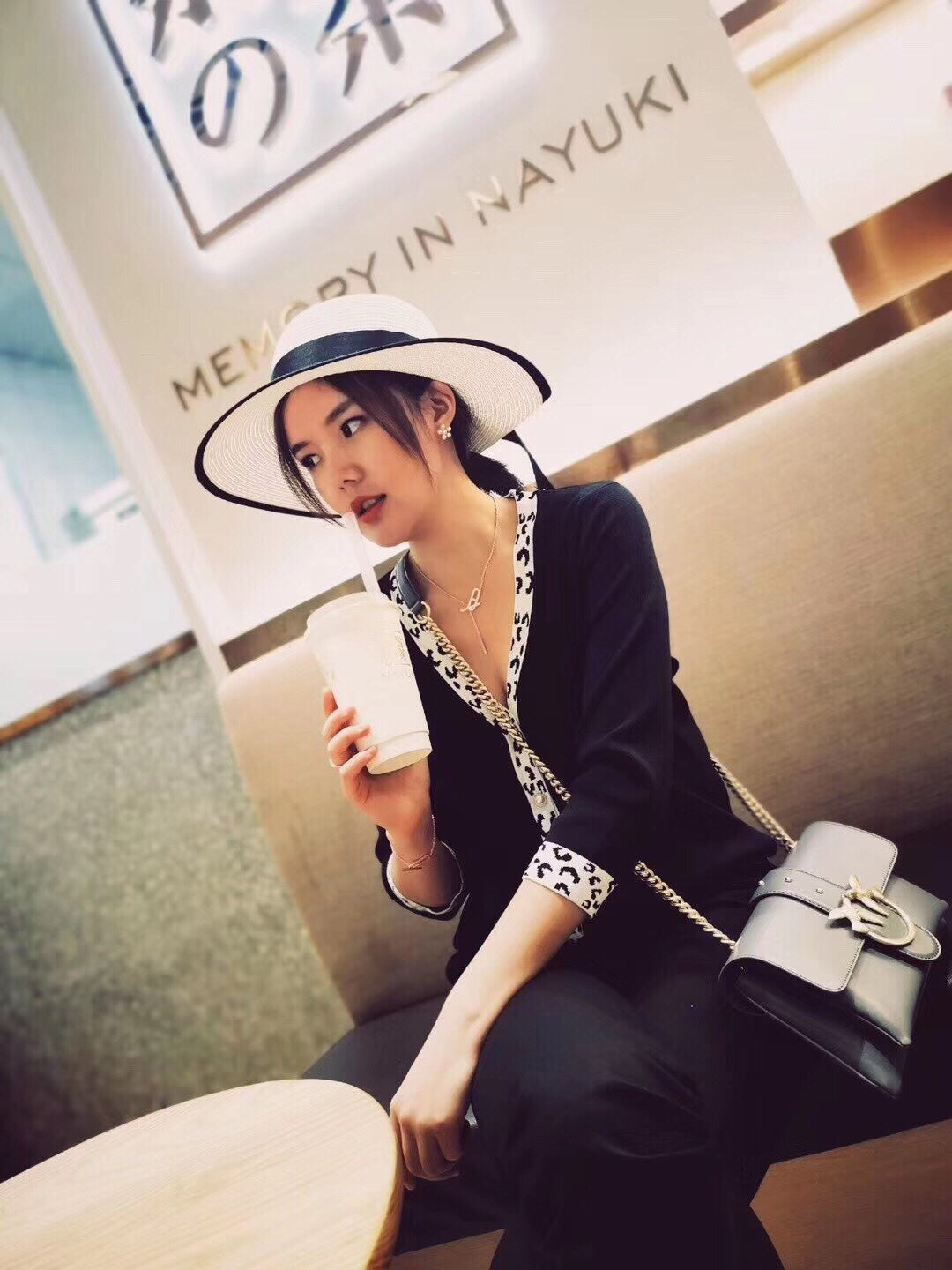 ¡®Moco¡¯HM FIRE PIG NOSE NECKLACE TRENDY STREET