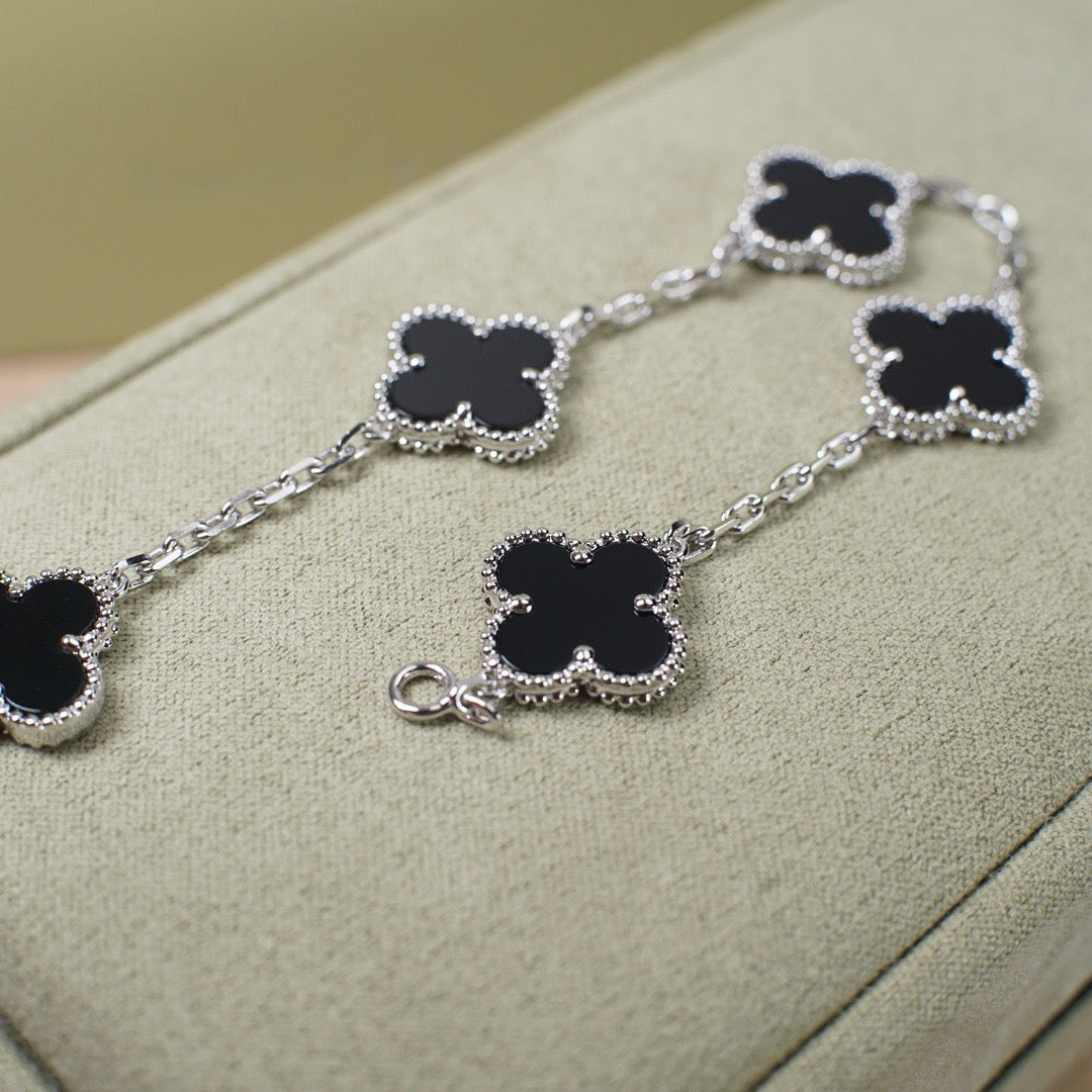 [Moco]New CLOVER 5 MOTIF ONYXS BRACELET COLLECTION