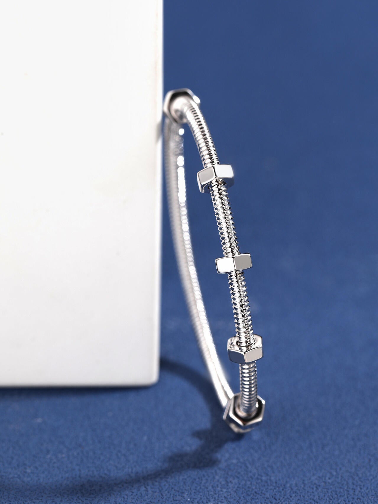 [¡®Moco¡¯]CT THREADED BRACELET