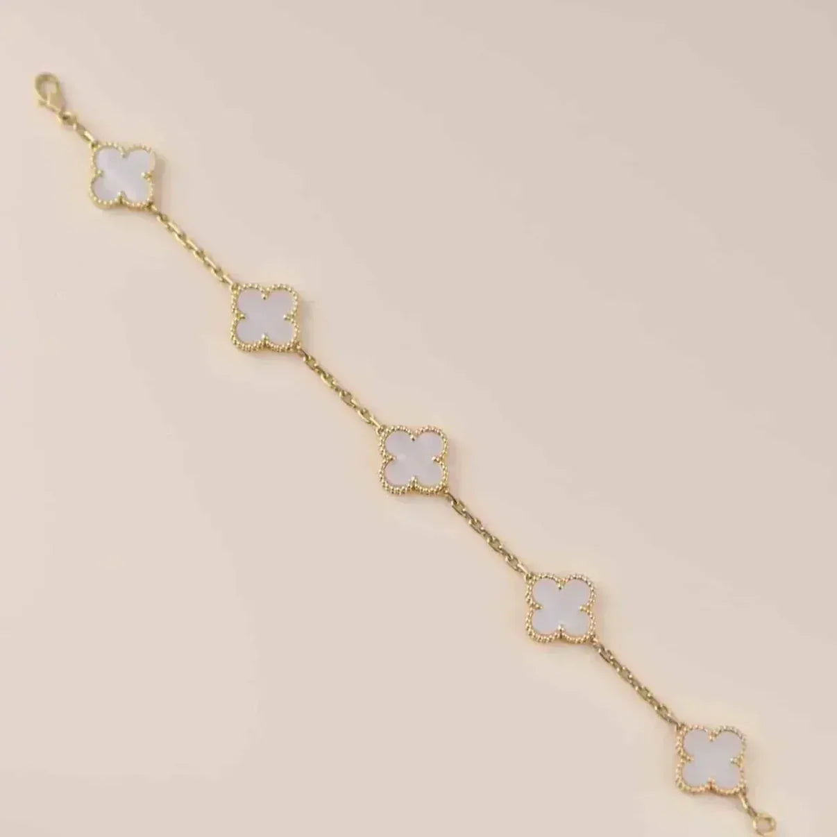 [Moco]New CLOVER WHITE PEARL MOP 5 MOTIF BRACELET COLLECTION