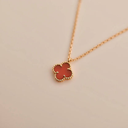 ¡®Moco¡¯CLOVER MINI 9.5MM WHITE CARNELIANS NECKLACE