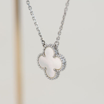 ¡®Moco¡¯CLOVER  15MM WHITE MOTHER-OF-PEARL SILVER