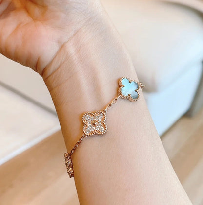 [Moco]New CLOVER 5 MOTIF GRAY MOP BRACELET COLLECTION