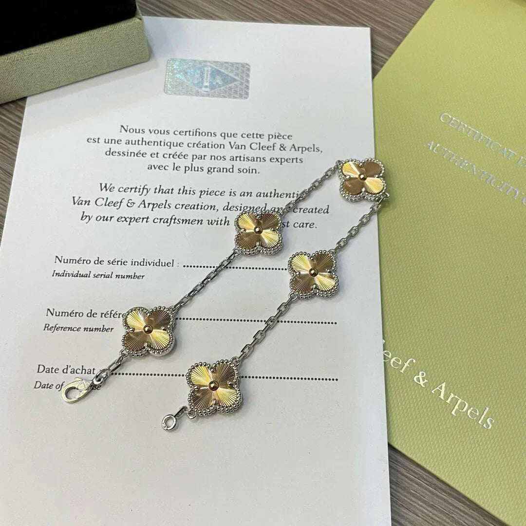 [Moco]New  CLOVER 5 MOTIF LASER BRACELET COLLECTION