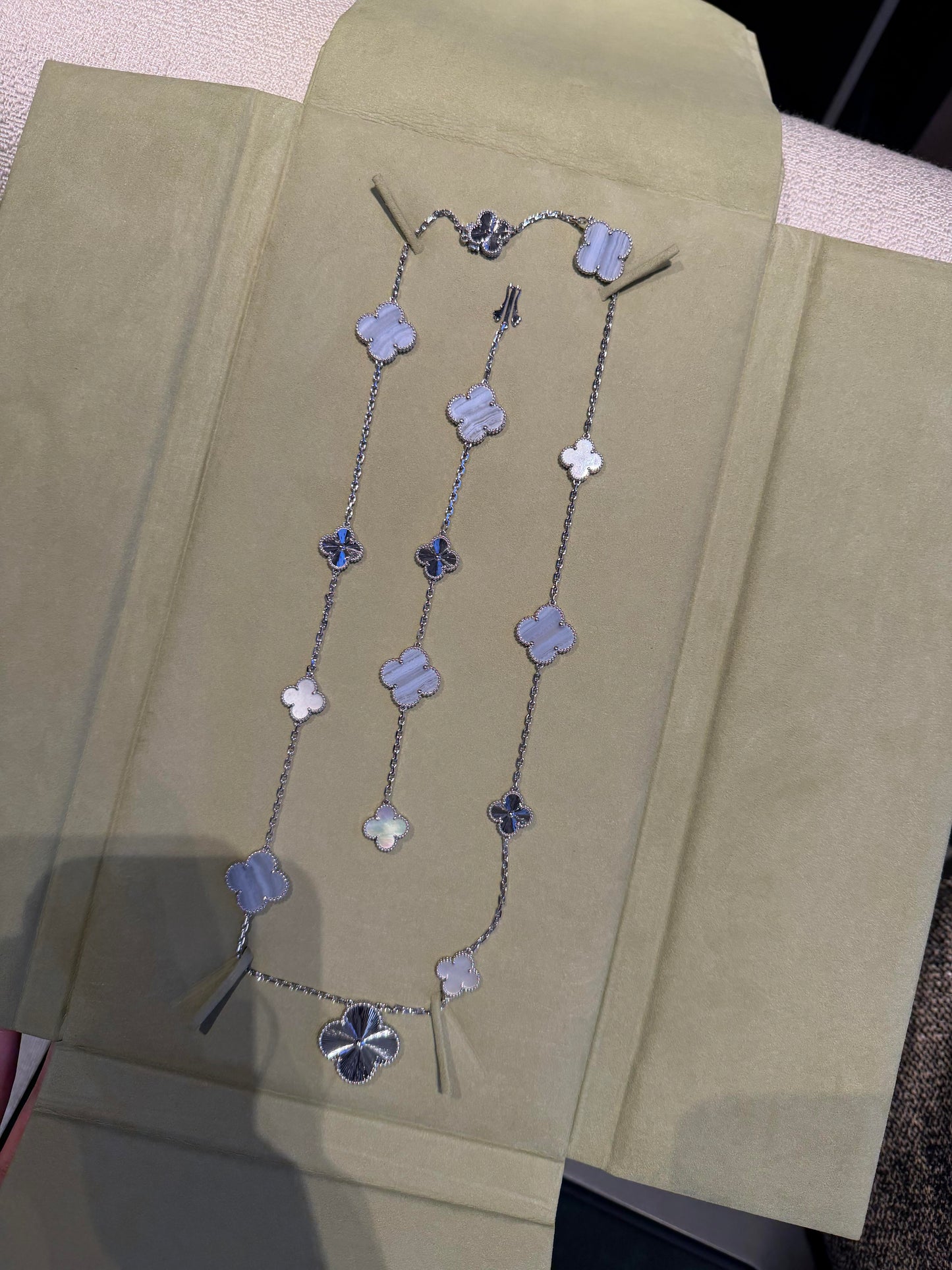 [¡®Moco¡¯] 25 NEW CLOVER 15 MOTIFS PURPLE CHALCEDONY