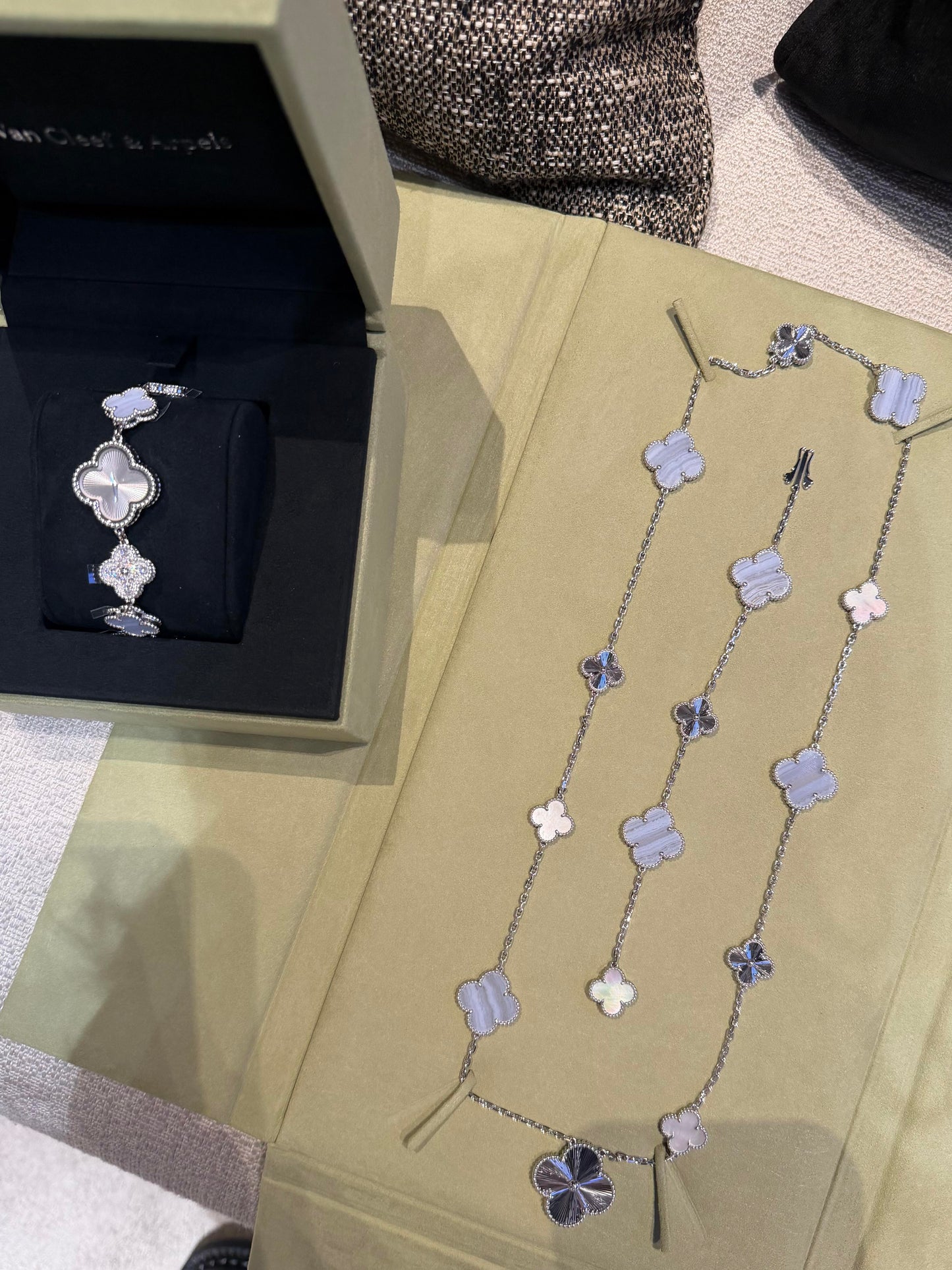 [¡®Moco¡¯] 25 NEW CLOVER 15 MOTIFS PURPLE CHALCEDONY