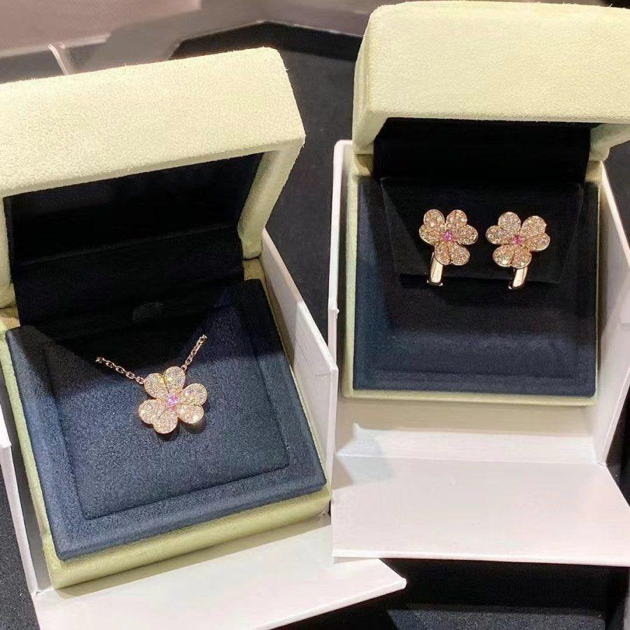 ¡®Moco¡¯FRIVOLE ROSE GOLD FLOWER DIAMOND NECKLACE