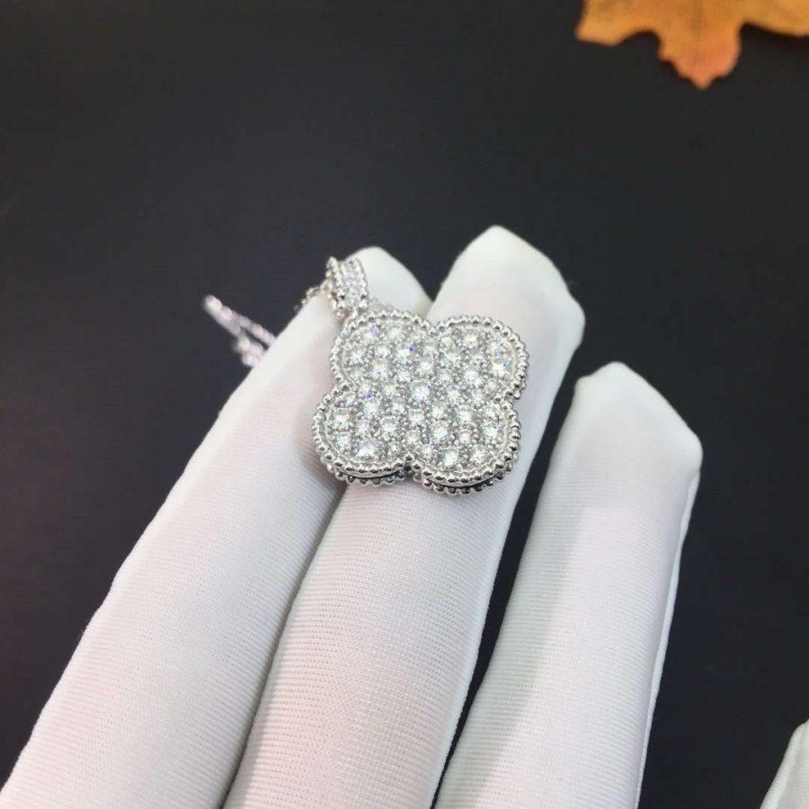 ¡®Moco¡¯CLOVER 25MM SILVER FULL DIAMOND BIG CLOVER NECKLACE