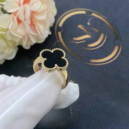 ¡®Moco¡¯CLOVER ONYX RING