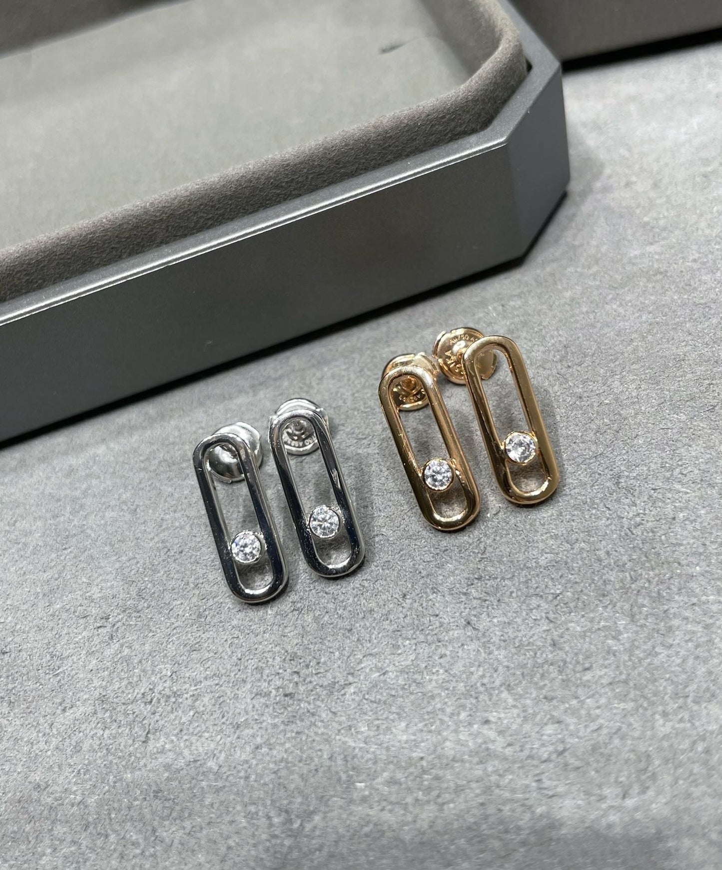 [ Moco ]MOVE UNO SMALL 1 DIAMOND EARRINGS