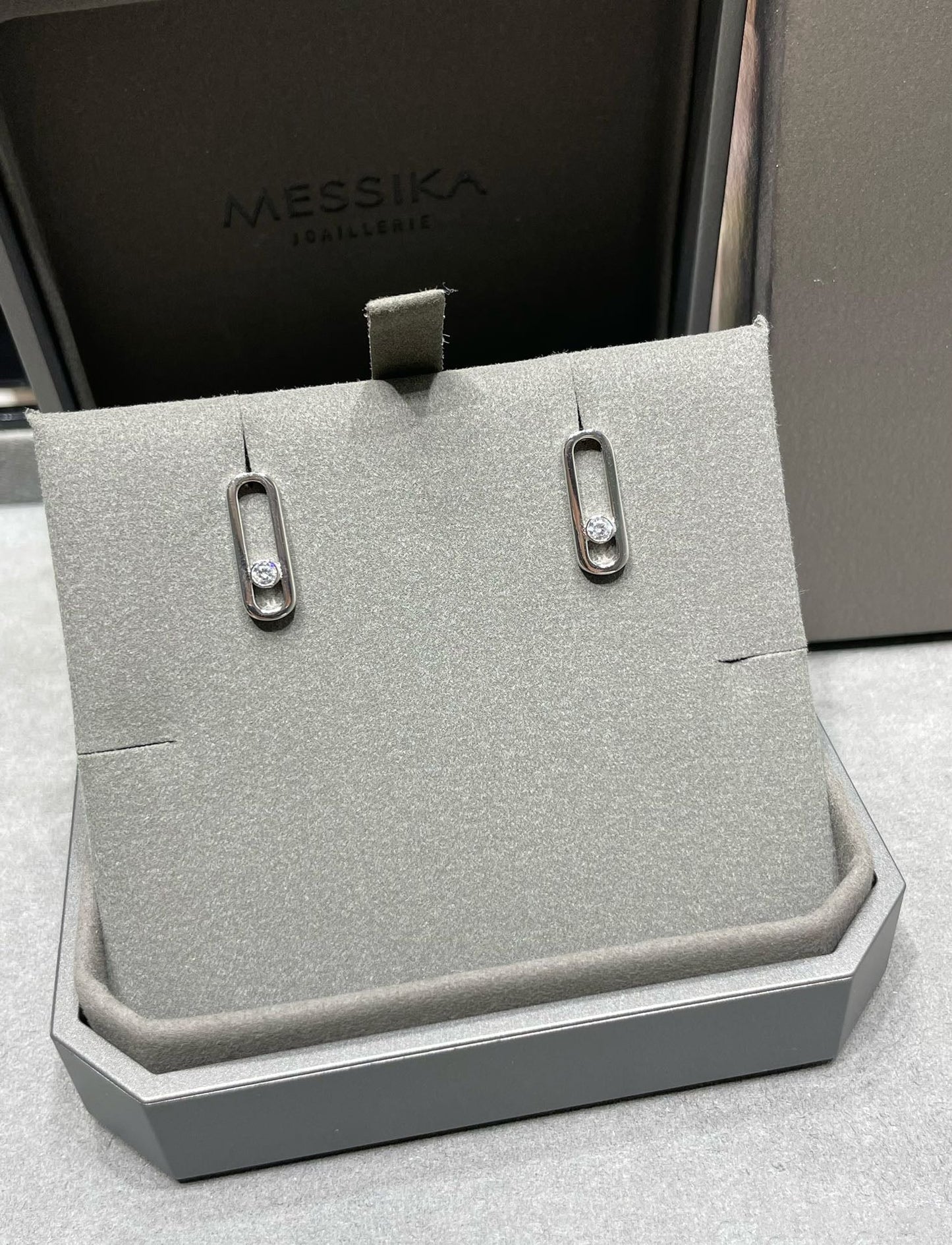[ Moco ]MOVE UNO SMALL 1 DIAMOND EARRINGS