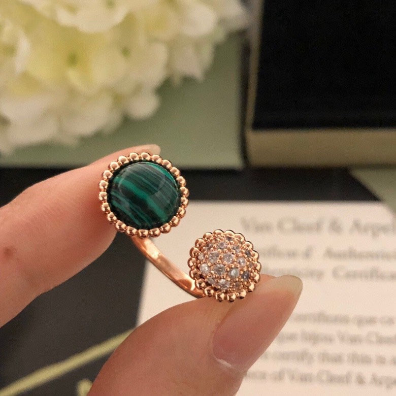 ¡®Moco¡¯PERLEE COULEURS DIAMOND ROSE GOLD BETWEEN THE FINGER RING
