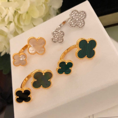 ¡®Moco¡¯CLOVER BETWEEN THE FINGER RING