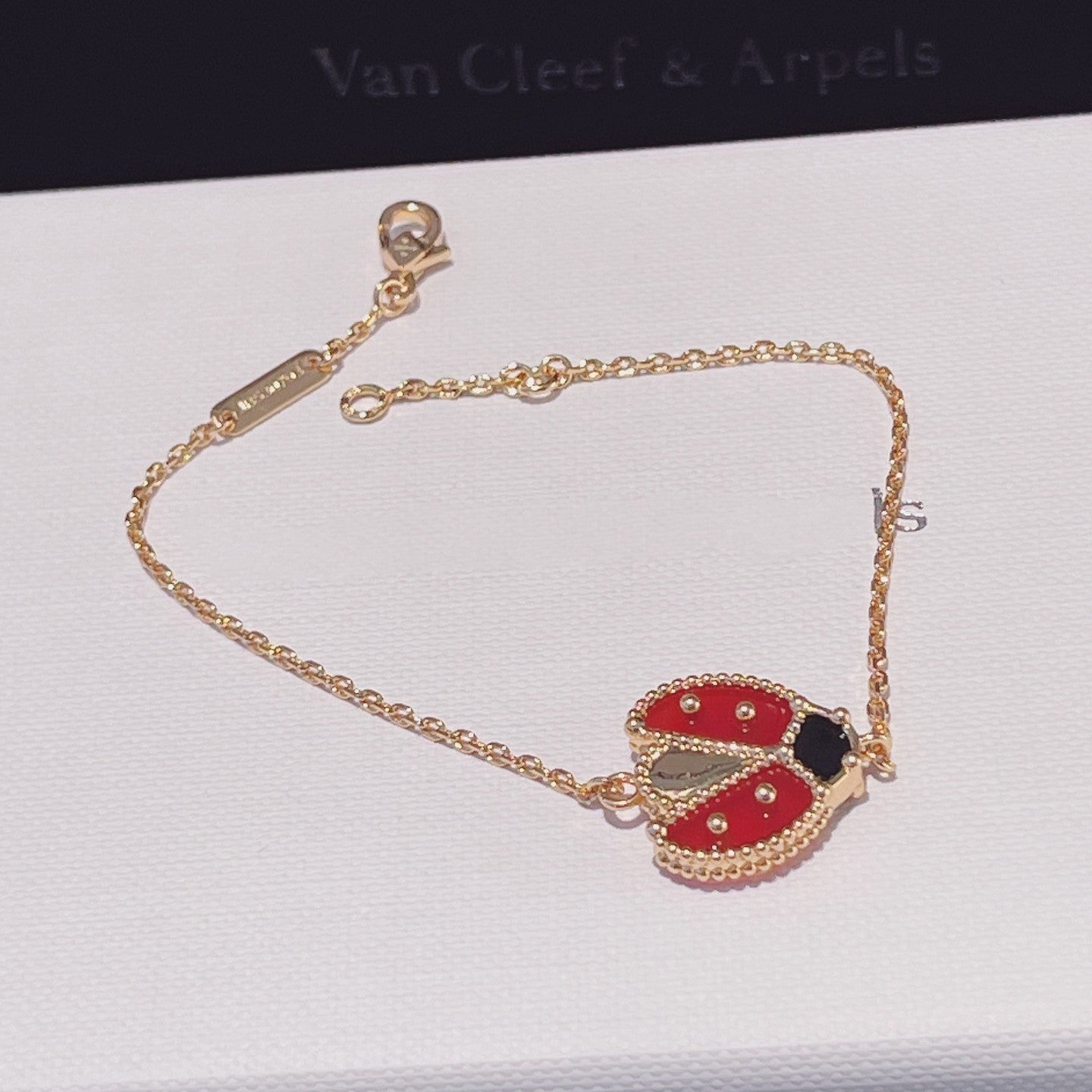 ¡®Moco¡¯LUCKY SPRING 1 MOTIF PINK GOLD BRACELET