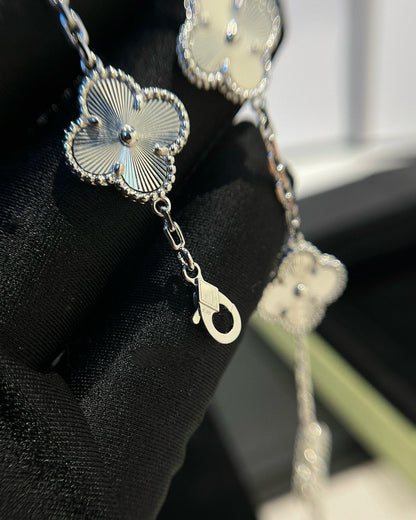 [Moco]New  CLOVER 5 MOTIF LASER BRACELET COLLECTION